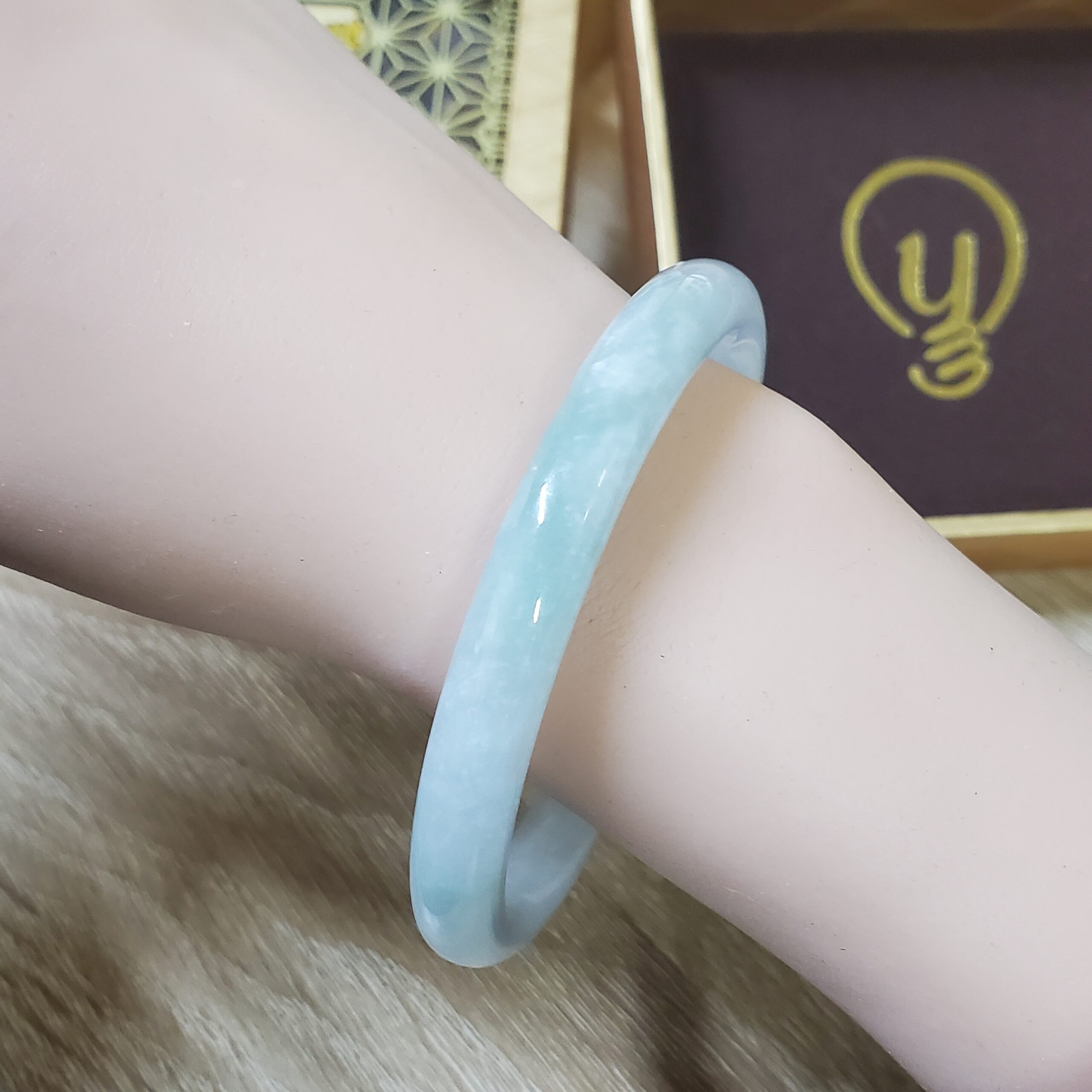 Light Purple Light Green Jade Bangle JB016 - Image 13