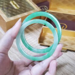 Alternative view of Green White Jade Bangle JB048