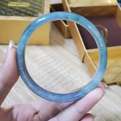 Alternative view of Light Purple Blue Jade Bangle JB031