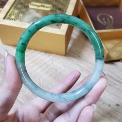 Alternative view of White Green Jade Bangle JB067