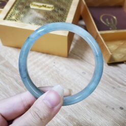 Alternative view of White Light Green Jade Bangle JB075